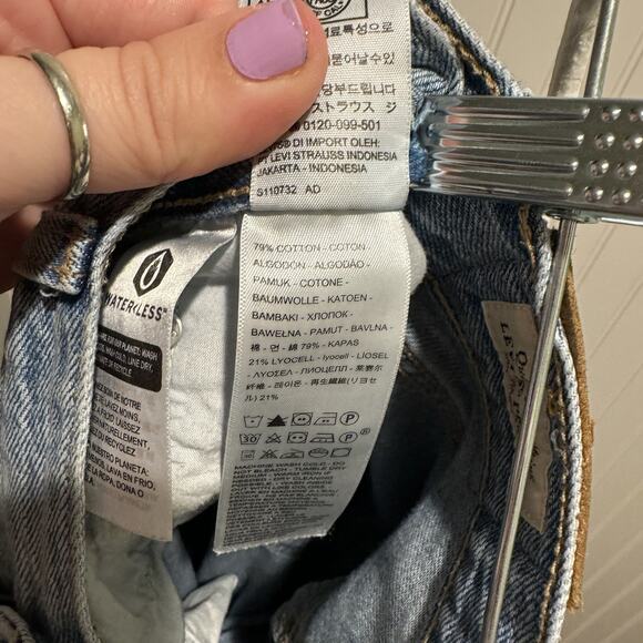 Levis High Loose Taper Jeans Size 29 - Picture 7 of 7